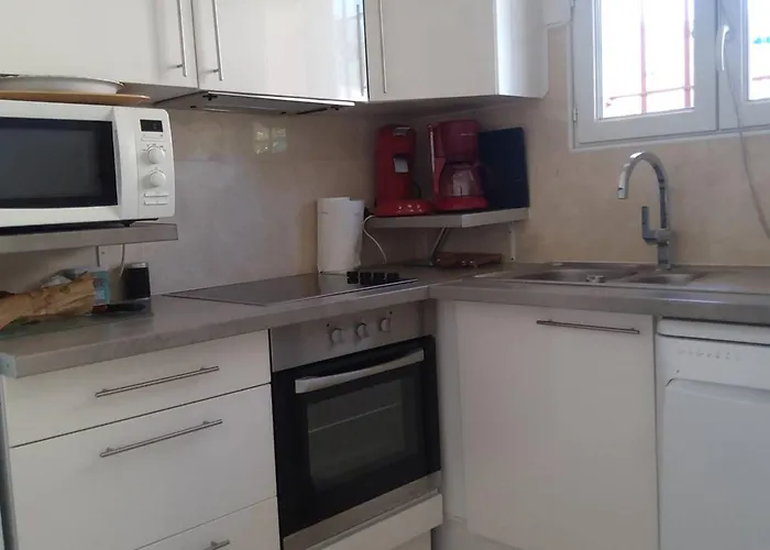 Διαμέρισμα F2 Ensoleille Avec Terrasse Et Parking, Proche Des Thermes Et Centre-ville - Fr-1-703-178 Amélie-les-Bains-Palalda